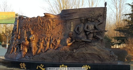 銅雕、圓雕、抗戰(zhàn)浮雕與鋼雕的藝術(shù)魅力